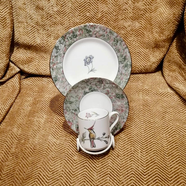 Wedgwood Hummingbirds Tea Set