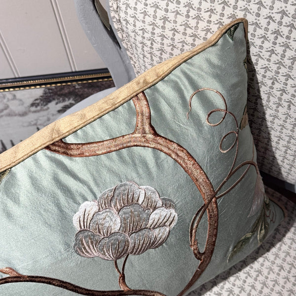 Colefax & Fawler Silk Cushion